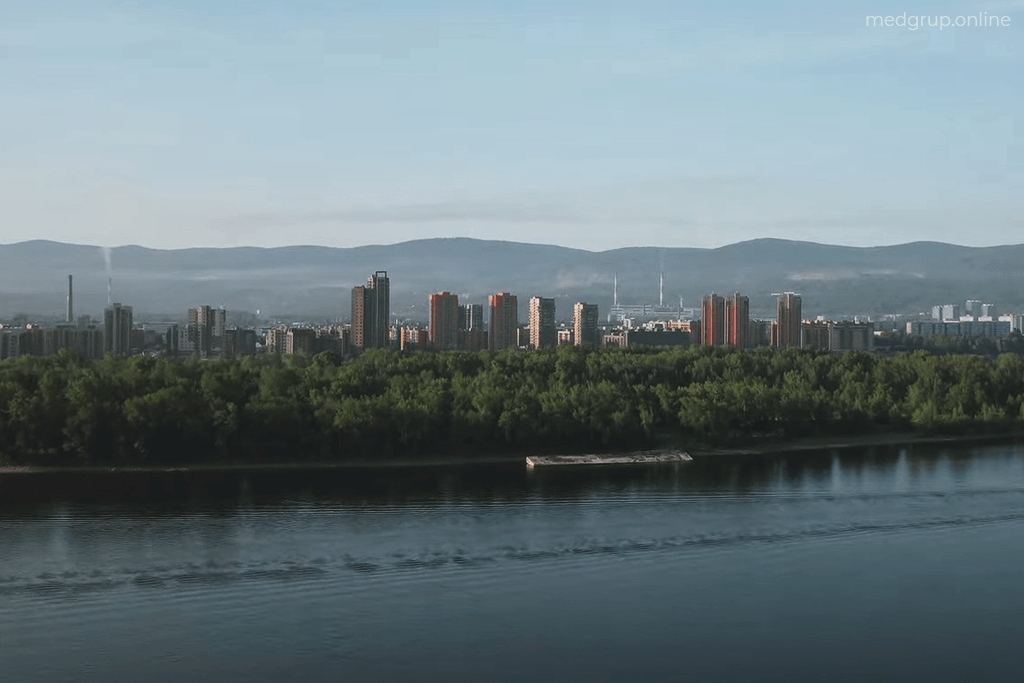 Архитектура города Красноярска, в котором оказывается услуга нарколога на дом