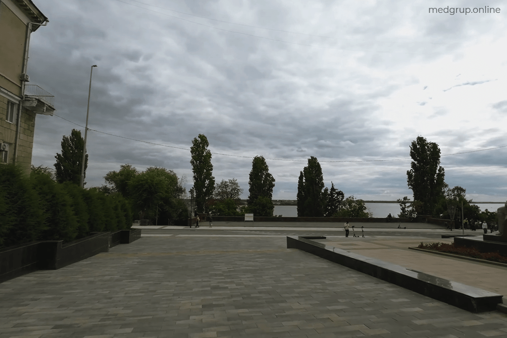 Архитектура города Саратова, в котором оказывается услуга капельницы