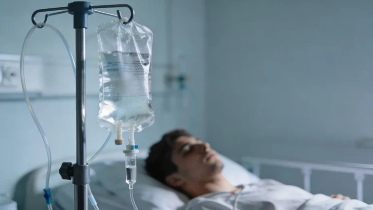 Алкогольное отравление: симптомы, первая помощь и лечение 12 Картинка для статьи: алкогольное отравление