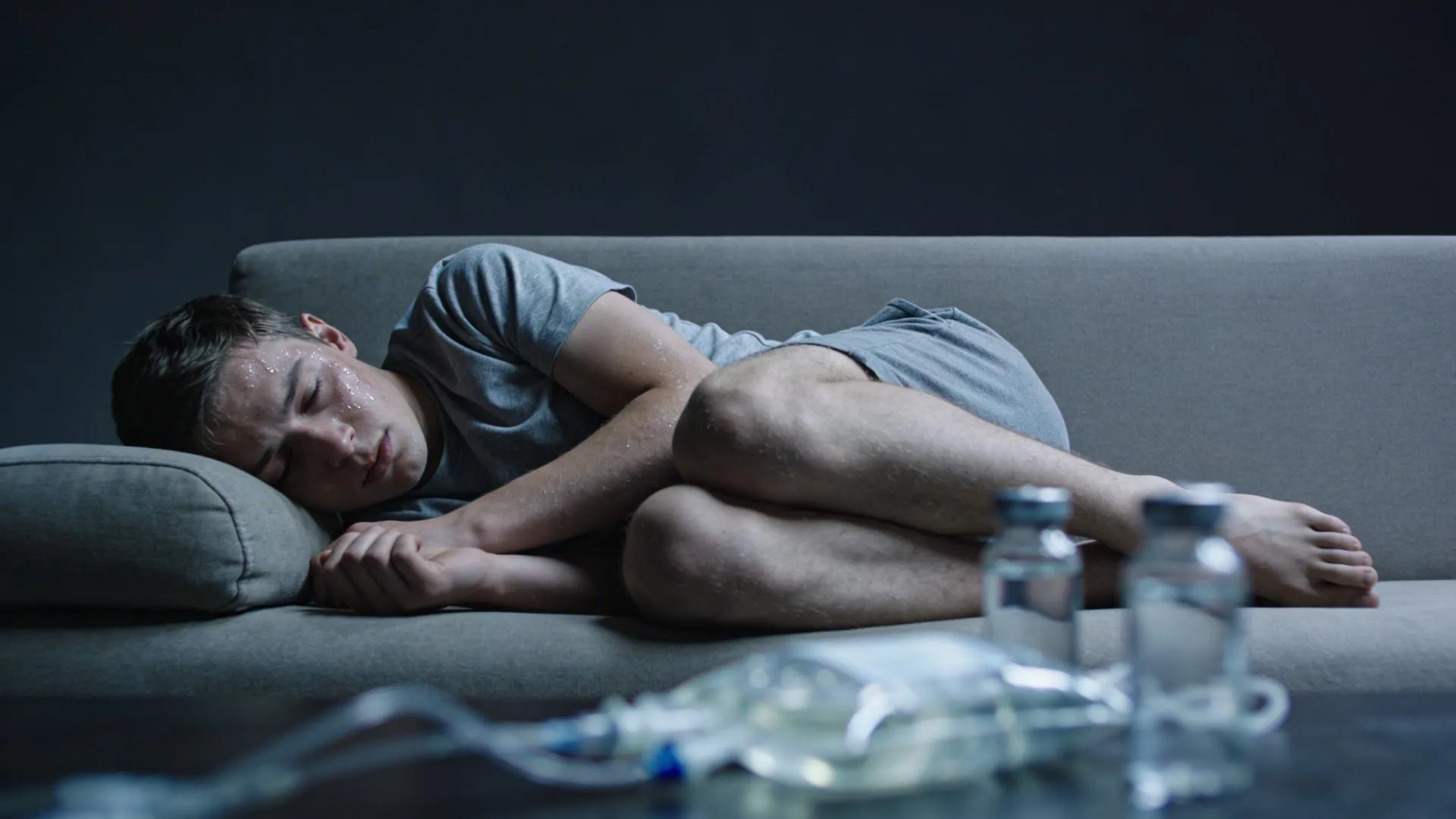 Картинка для статьи: рвота после алкоголя